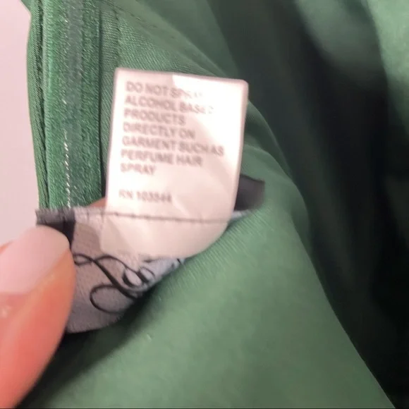 La Femme Off The Shoulder Jersey Fit & Flare Gown Green Dress Size 16 Formal - Picture 11 of 11